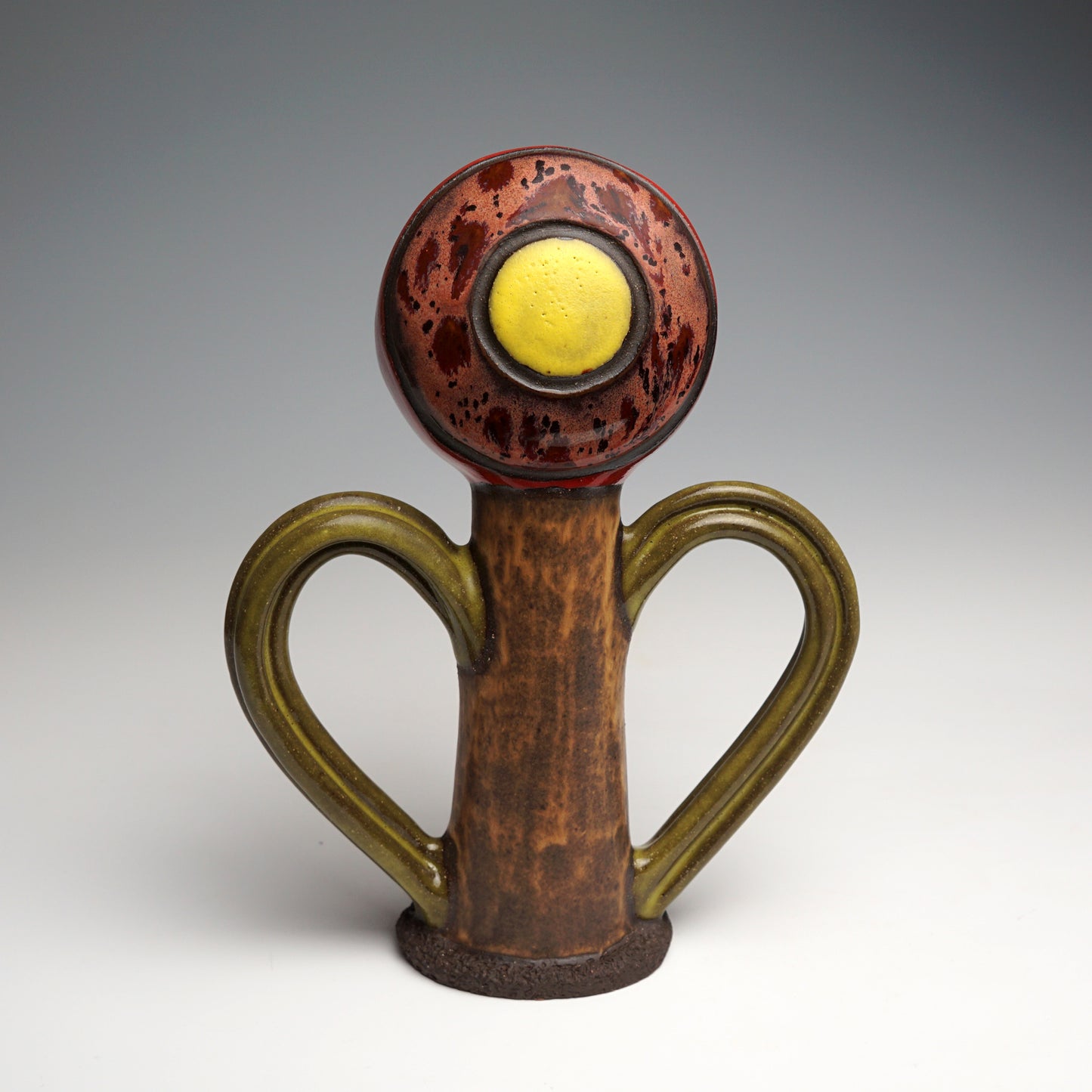 Flor de Maga hecho en ceramica por Nana Abreu